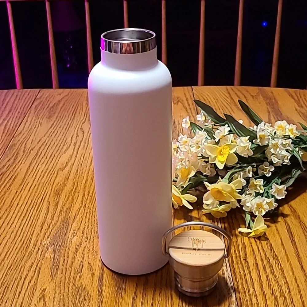 Mother Earth Aluminum Bottle - Picture 3 of 7